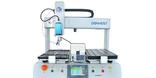 使用半自動(dòng)鎖螺絲機(jī)需要注意安全嗎？-堅(jiān)豐股份