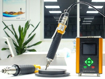 伺服電批加上機器人視覺，究竟是什么效果？-堅豐股份