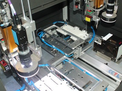 堅(jiān)豐自動(dòng)擰螺絲機(jī)幫你節(jié)約成本！-堅(jiān)豐股份